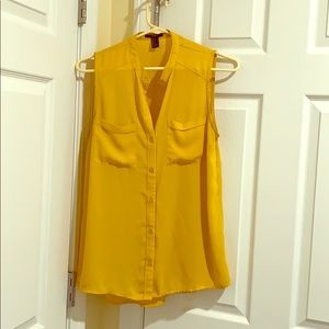 // Forever 21 \\ Mustard Blouse